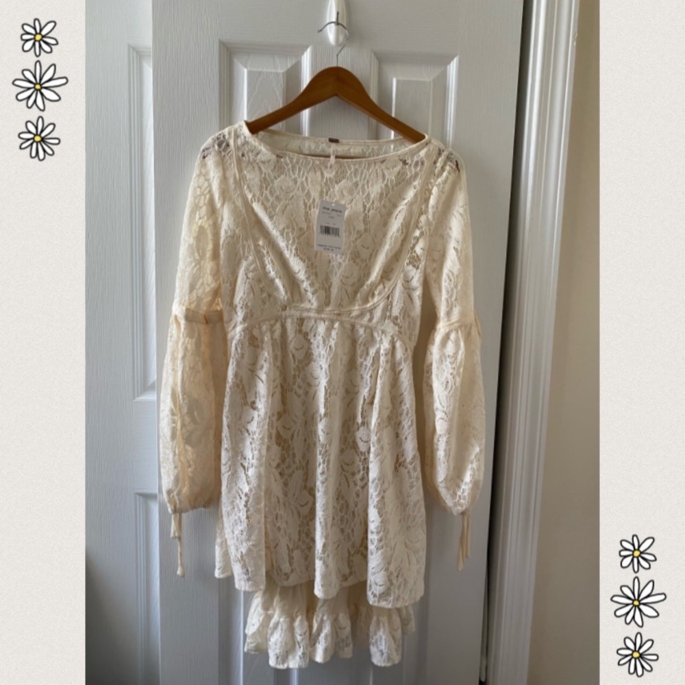 • Free People NWT Dress • - Picture 2 of 6